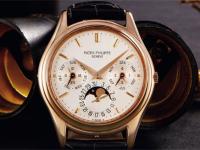 百达翡丽手表编码在哪个位置